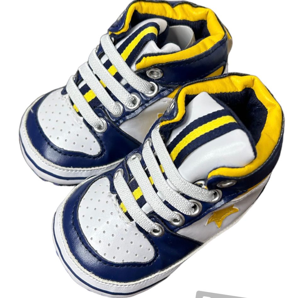 BLUE AND WHITE LACEUP SHOE